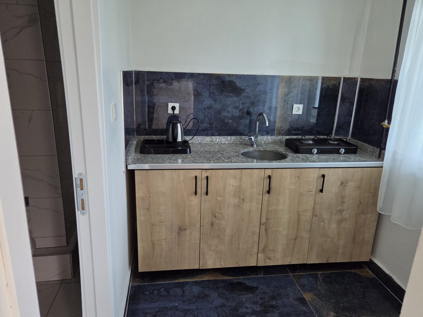 Demetevler günlük kiralık daire, donanımlı mutfak
